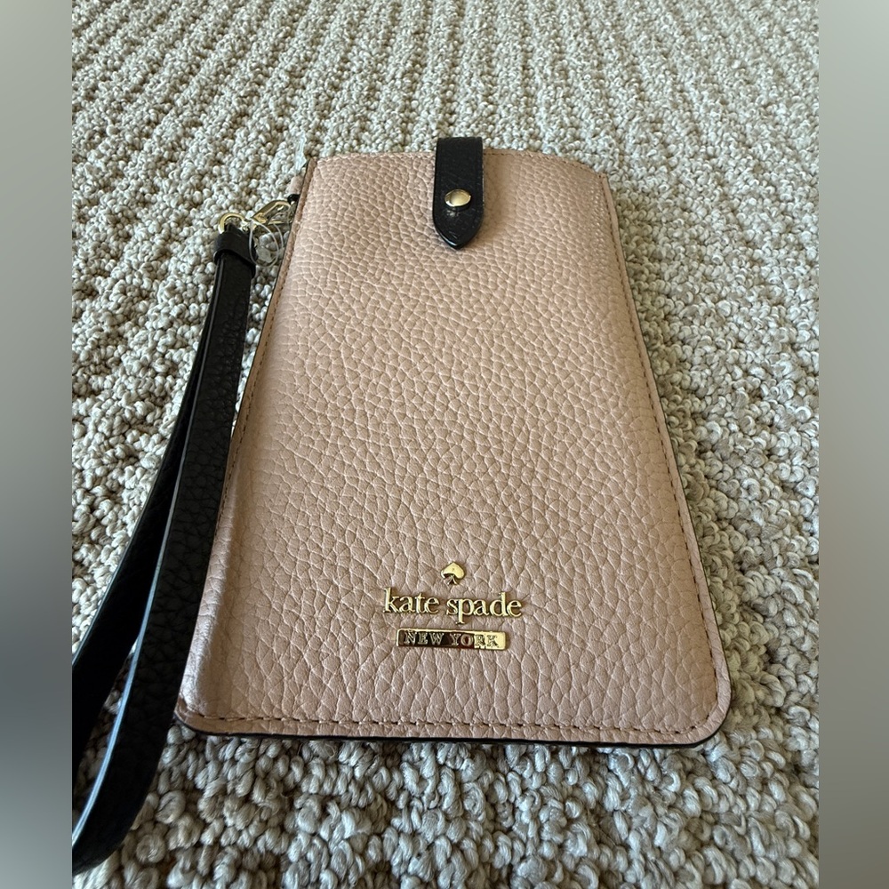 kate spade Blush  Leather Wristlet pouch